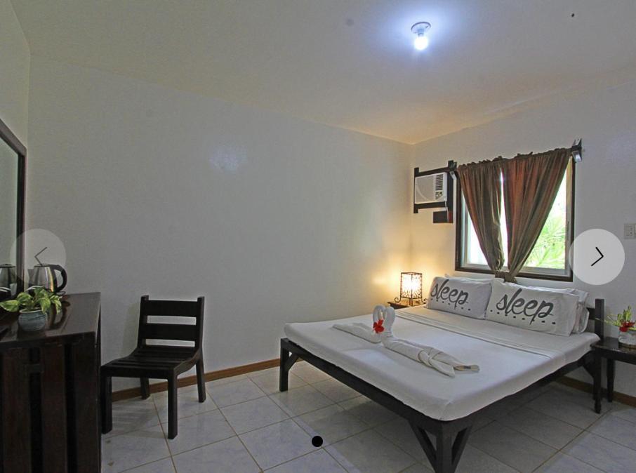 Ocean 101 Beach Resort General Luna  Zimmer foto